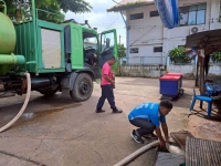 กองสาธารณสุขและสิ่งแวดล้อม ร่วมกับ งานป้องกันฯ สำนักปลัด เทศบาลตำบลตาดทอง ทำความสะอาดบริเวณคลองน้ำ และล้างตลาดสดเทศบาลตำบลตาดทอง ตำบลตาดทอง อำเภอเมืองยโสธร จังหวัดยโสธ