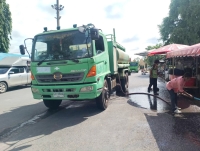 กองสาธารณสุขและสิ่งแวดล้อม ร่วมกับ งานป้องกันฯ สำนักปลัด เทศบาลตำบลตาดทอง ทำความสะอาดบริเวณคลองน้ำ และล้างตลาดสดเทศบาลตำบลตาดทอง ตำบลตาดทอง อำเภอเมืองยโสธร จังหวัดยโสธร
