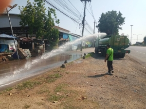 กองสาธารณสุขและสิ่งแวดล้อม ร่วมกับ งานป้องกันฯ สำนักปลัด เทศบาลตำบลตาดทอง ทำความสะอาดบริเวณคลองน้ำ และล้างตลาดสดเทศบาลตำบลตาดทอง ตำบลตาดทอง อำเภอเมืองยโสธร จังหวัดยโสธร