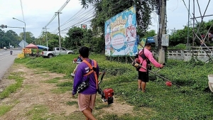 เทศบาลตำบลตาดทอง ลงพื้นที่ทำกิจกรรมจิตอาสาทำความสะอาดในพื้นที่ตำบลตาดทอง อำเภอเมืองยโสธร จังหวัดยโสธร