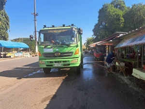 กองสาธารณสุขและสิ่งแวดล้อม ร่วมกับ งานป้องกันฯ สำนักปลัด เทศบาลตำบลตาดทอง ทำความสะอาดขุดลอก ล้างบริเวณคลองน้ำ ในพื้นที่ตำบลตาดทอง อำเภอเมืองยโสธร จังหวัดยโสธร