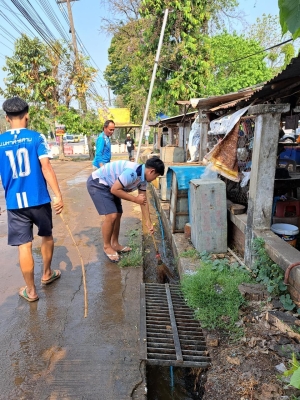 งานป้องกันฯ สำนักปลัด และกองสาธารณสุขและสิ่งแวดล้อม ทำความสะอาด ล้างตลาดสดเทศบาลตำบลตาดทอง