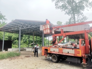 เทศบาลตำบลตาดทอง ลงพื้นที่ซ่อมแซมไฟฟ้าส่องสว่าง ไฟฟ้าสาธารณะประโยชน์ในพื้นที่ตำบลตาดทอง อำเภอเมืองยโสธร จังหวัดยโสธร
